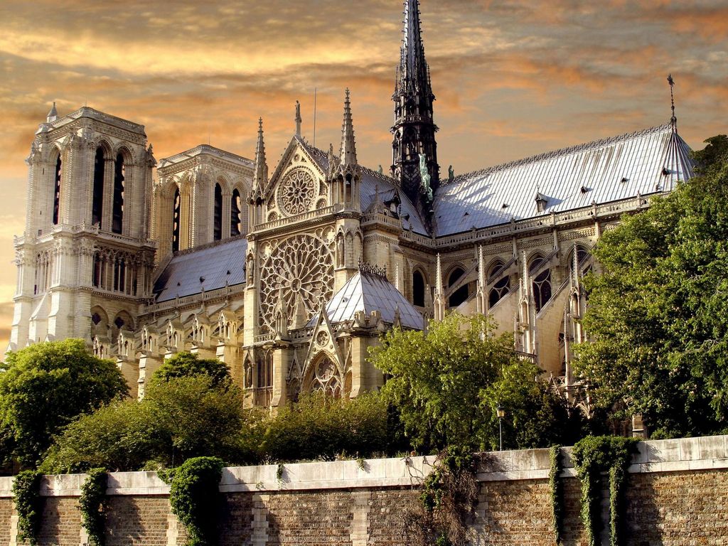 Франція - Париж 13