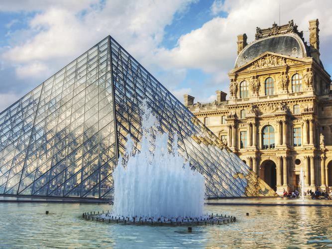 Франція - Париж - Лувр 2